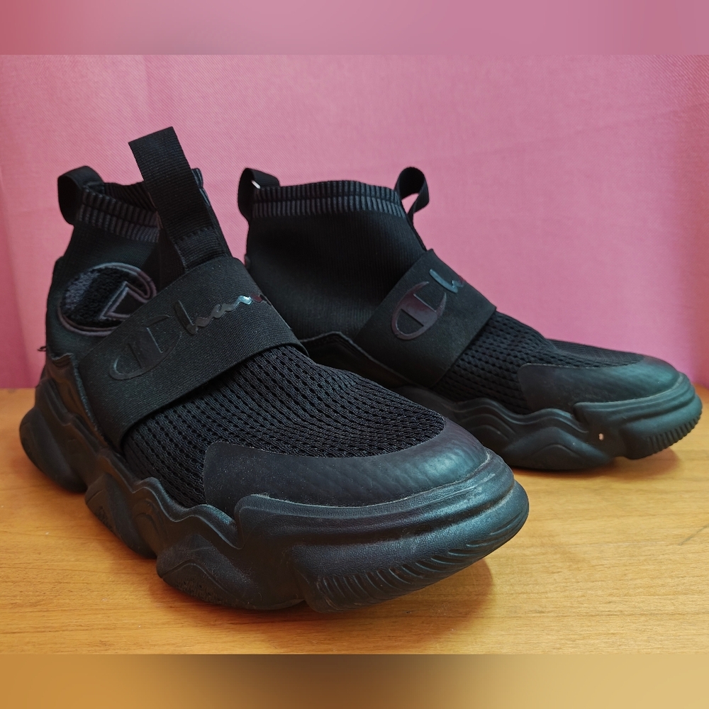 Champion Black Rally Pro Sneaker Sz 6.5 Youth - Picture 5 of 9